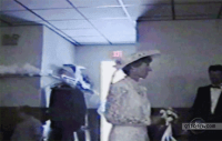 1295001100_bride-tossing-the-bouquet-prank.gif