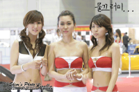 K-Models having fun 3.gif