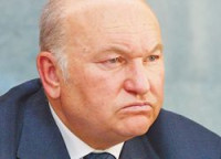 big_392941_yuri_luzhkov_wages.jpg