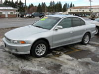 2001 Mitsubishi Galant ES.jpg