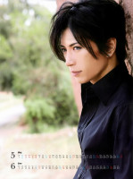 gackt2009calendar04.jpg