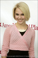 annasophia_robb_bridge_to_terabithia_picture_016.jpg