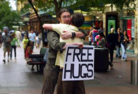 free-hugs-3.jpg