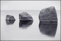 3_Stones_by_jjuuhhaa.jpg