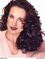 AndieMacDowell031.jpg