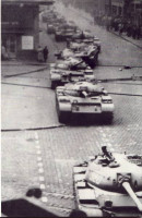 Tanks_return_budapest_3_1956.jpg