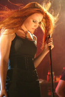 simone_simons.jpg