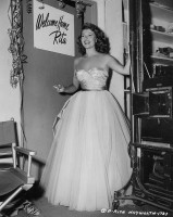 cb_rita_hayworth_0175.jpg