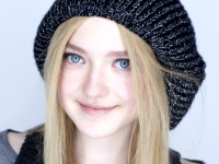 kinopoisk.ru-Dakota-Fanning-1253447--w--1280.jpg