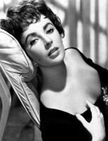 at06_elizabeth_taylor_01.jpg