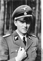 180px-Bundesarchiv_Bild_101III-Alber-178-04A,_Walter_Schellenberg.jpg