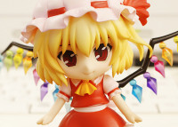 14611-550x-100916-touhou-gsc-flandre-nendo.jpg