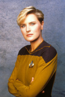 Lieutenant-Tasha-Yar-star-trek-the-next-generation-9406790-1733-2560.jpg