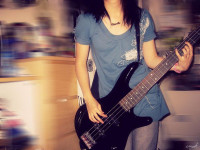 bass_girl_2_by_caribo_starmix.jpg