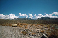 800px-Death_Valley,19820817,Desert,radiator_water_tank.jpg