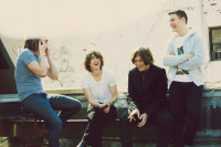 Arctic+Monkeys+Arctic_Monkeys_Humbug.jpg