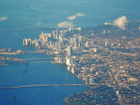 800px-Downtown_Miami_aerial_2008.jpg