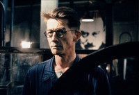 John-Hurt-in-1984.jpg