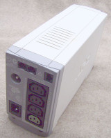 479px-Apc_ups_rs500_06.jpg