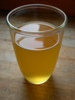 Homemade-Kombucha-and-Apple-Juice.jpg