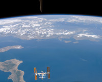 earth_sts118_big.jpg