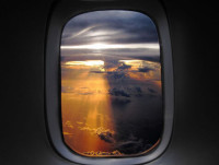 1271507976_beautiful_view_out_of_an_airplane_windo.jpg