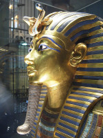 Tutankhamun_Mask.JPG