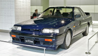 Nissan_Skyline_R31_2000_GTS-R_002.jpg