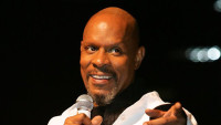 476630-avery-brooks.jpg