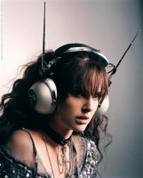 Natalie-Portman-photo-shoot-by-Craig-McDean-(2009).jpg