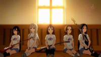 K-ON-20.rmvb_snapshot_18.38_[2010.08.25_21.36.36].jpg