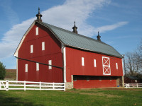 iStock_000002376410XSmall-barn.jpg