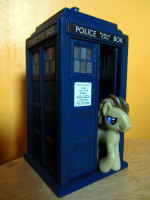 581248__safe_toy_doctor+whooves_merchandise_doctor.JPG