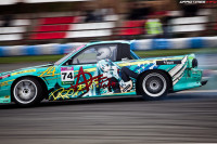 hatsune-miku-drifting-itasha-car-1.jpg