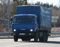 KamAZ-Pritsche_mit_Plane.jpg