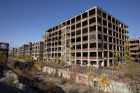 Abandoned_Packard_Automobile_Factory_Detroit_200.jpg
