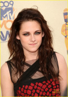 kristen-stewart-mtv-movie-awards3.jpg