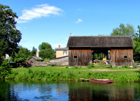 Upper_Canada_Village,_Cook-s_Tavern_and_Livery.jpg