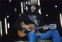 Neil_Young_haystack.jpg