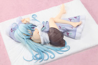 erio-touwa-hugging-futon-denpa-onna-to-seishun-oto.jpg