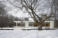 Farnsworth_House_2006.jpg