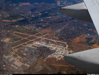 Paris-Orly-(ORY-LFPO)_July-2003.jpg