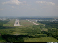 St.-Petersburg-Pulkovo-(LED-ULLI)_July-22,-2004.jpg