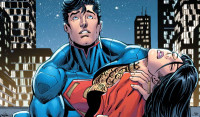 Superman-holding-Lois-Lane-body-in-Superman-Annual.jpg