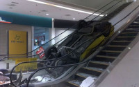 car-fall-mall.jpg