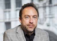 Jimmy_Wales_July_2010_3.jpg