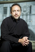 Jimmy_Wales_July_2010_2.jpg