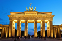 Brandenburger_Tor_abends.jpg