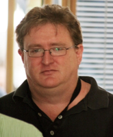 497px-Gabe_newell[Gaben,-Lord,-Photo].jpg