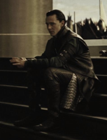 Loki-loki-thor-2011-25151462-481-626.jpg